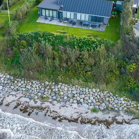 Summer House With Sea View And Private Hébergement de vacances *